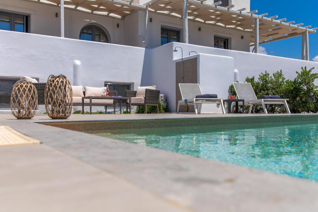 Salinus Beachfront Private Pool Villas Plaka  Exterior photo