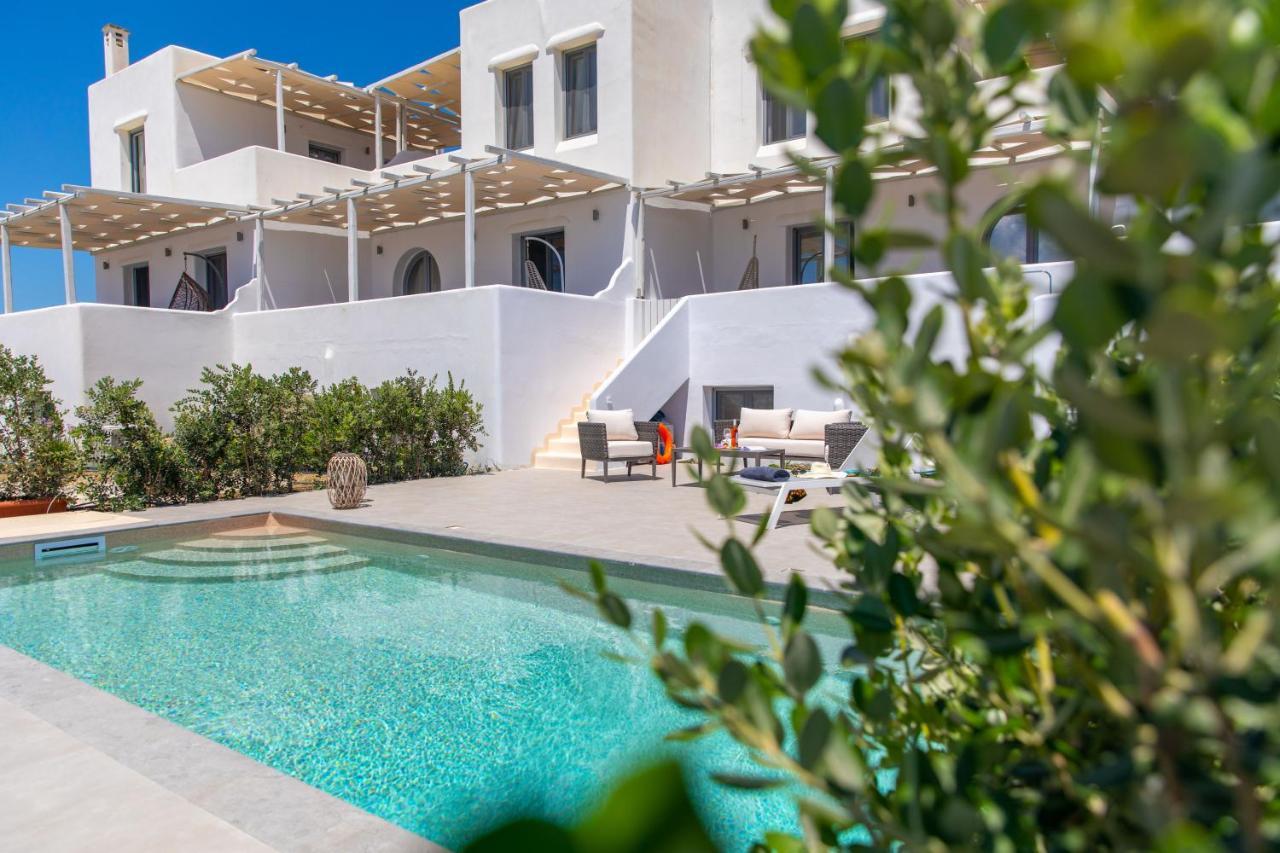 Salinus Beachfront Private Pool Villas Plaka  Exterior photo